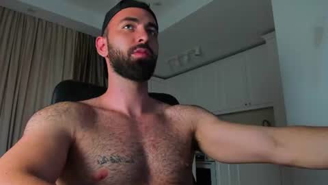 MichaelEvansx online show from July 31, 10:19 pm