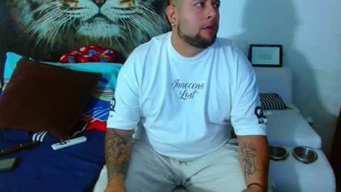 Snapshot of michell_myers chatting on October 30, 11:55 am michell_myers online show from October 30, 11:55 am