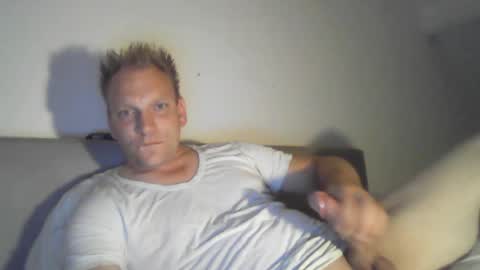 mickkxl online show from July 9, 9:40 pm