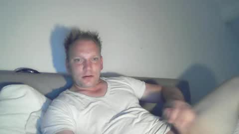 mickkxl online show from July 6, 10:56 am