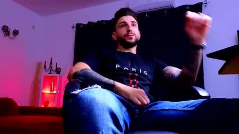 MightyAaron online show from October 2, 2:59 am