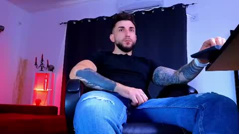 MightyAaron online show from July 16, 4:14 pm