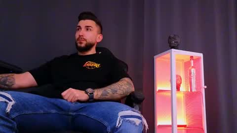 MightyAaron online show from February 3, 3:42 am