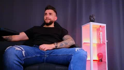 MightyAaron online show from February 11, 12:48 pm