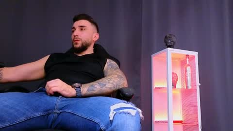 MightyAaron online show from January 9, 10:41 pm