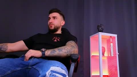 MightyAaron online show from January 10, 9:53 pm