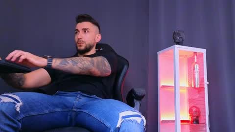 MightyAaron online show from February 20, 2:57 pm