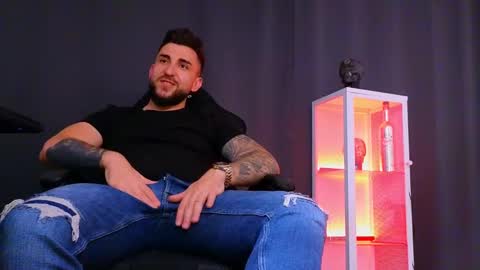 MightyAaron online show from January 29, 9:28 pm