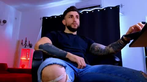 MightyAaron online show from February 23, 7:54 am