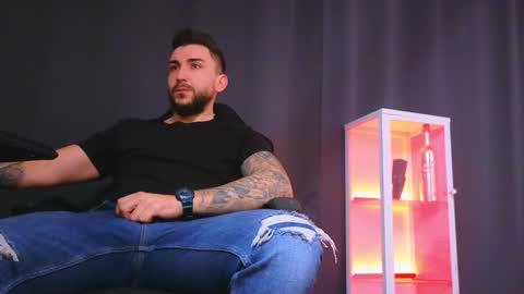 MightyAaron online show from December 19, 4:34 am