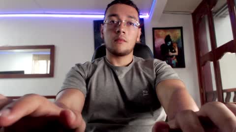 Strong Man online show from February 5, 8:25 pm