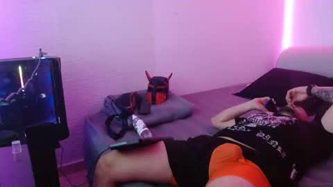 Mia and Liam online show from January 11, 1:27 am