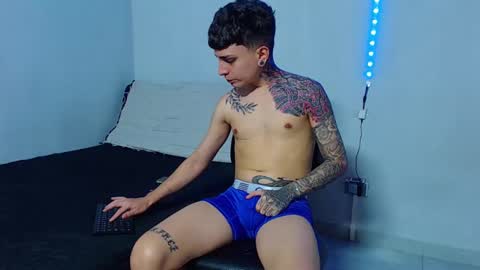 Mike IMDEPENDIENT MODEL online show from February 14, 3:47 pm