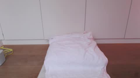 Snapshot of mikel030 chatting on December 12, 12:22 pm djfuckoff online show from December 12, 12:22 pm