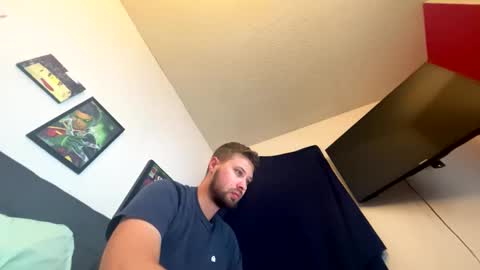 mikey0565 online show from October 5, 5:11 am