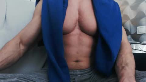 mikeymax1 online show from March 13, 12:07 am