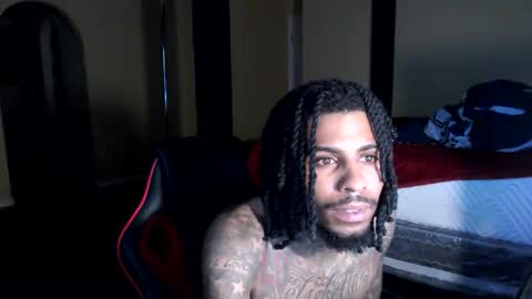 mikuladamaury online show from April 6, 12:40 am