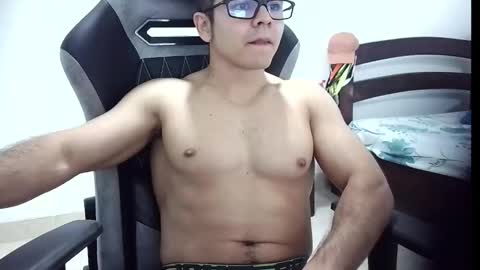 milcaritas3 online show from March 19, 9:01 am