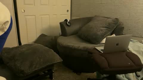 SlimnHungOH online show from December 26, 4:04 pm