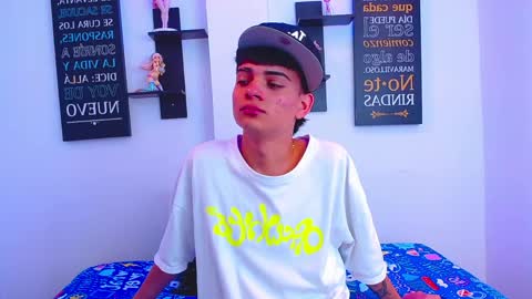 milo hot  online show from April 1, 7:00 pm