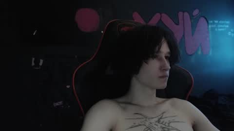 Max online show from February 7, 12:45 pm