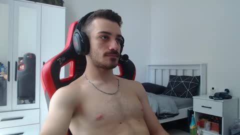    online show from October 21, 9:45 am