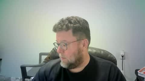 Mr. Happy online show from January 9, 6:29 am