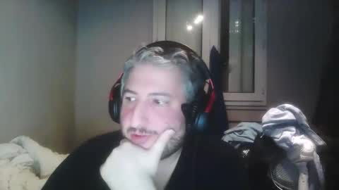 misterbelled online show from April 19, 10:45 pm