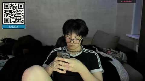 Snapshot of miya_meow_miku chatting on October 16, 5:54 pm MeowMiku online show from October 16, 5:54 pm