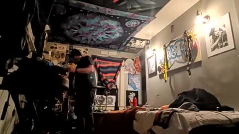 Daddy720 online show from March 6, 2:30 am