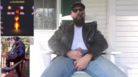 SMOKINsnakeEYEZ online show from December 30, 6:27 pm