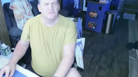 mmmthatsfunnn online show from January 15, 11:51 pm