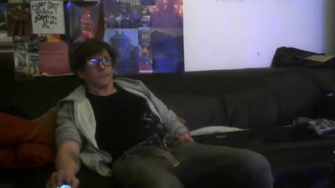 Fr online show from January 2, 2:00 am