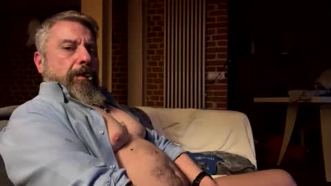 molitsrymale69 online show from November 17, 6:22 pm