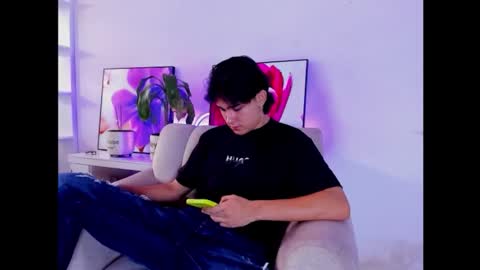 monky_0002 online show from March 3, 2:02 pm