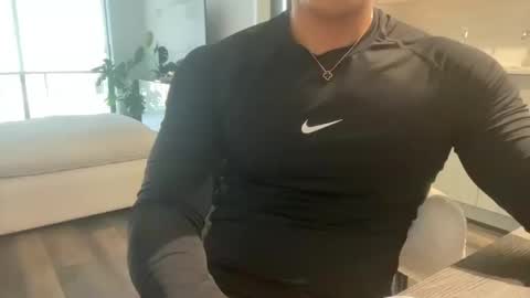 mora594574 online show from October 18, 9:53 pm