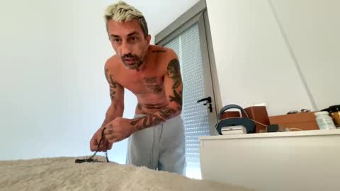 morris_bi69 online show from November 26, 11:13 am