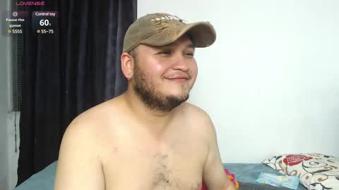 moshi_uwu online show from February 27, 3:14 am