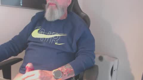 mr_boombastic2021 online show from September 13, 9:54 am