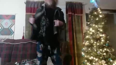 Snapshot of mr_happy12 chatting on December 21, 3:03 am mr_happy12 online show from December 21, 3:03 am