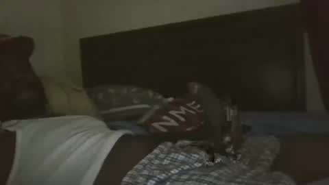 Snapshot of mr_hooked chatting on October 22, 12:13 am mr hooked online show from October 22, 12:13 am