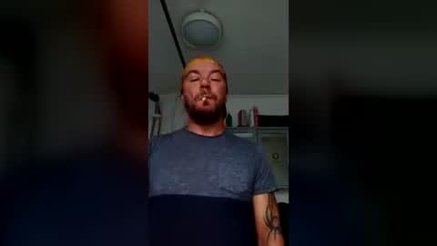 mr_i_ online show from June 16, 7:43 am