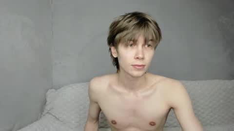 Makentoshi online show from April 11, 2:30 am