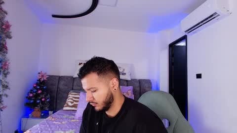 MIKEE online show from January 8, 3:12 am