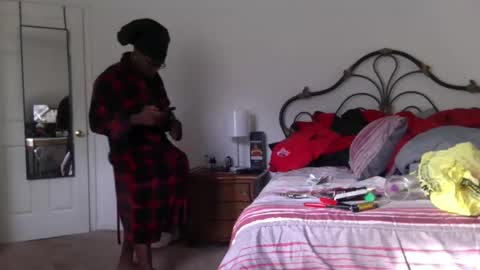 MrBigDThomas online show from October 4, 1:49 pm