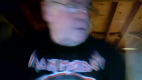 Snapshot of mrblade666 chatting on January 1, 12:44 pm mrblade666 online show from January 1, 12:44 pm