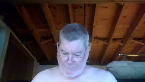 Snapshot of mrblade666 chatting on December 8, 1:47 pm mrblade666 online show from December 8, 1:47 pm