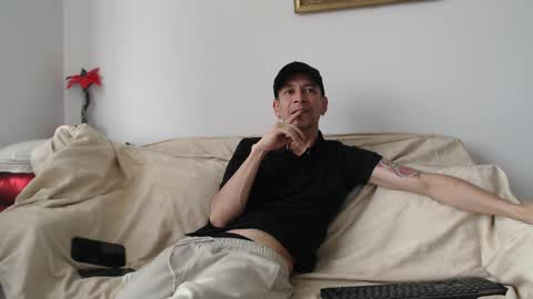 mrcock_col online show from March 31, 9:16 pm