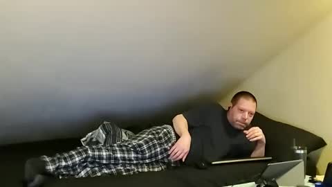 Snapshot of mrxhere chatting on February 25, 10:07 pm mrxhere online show from February 25, 10:07 pm