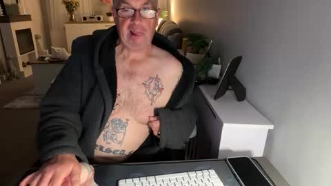 mtb1697 online show from September 15, 9:27 pm